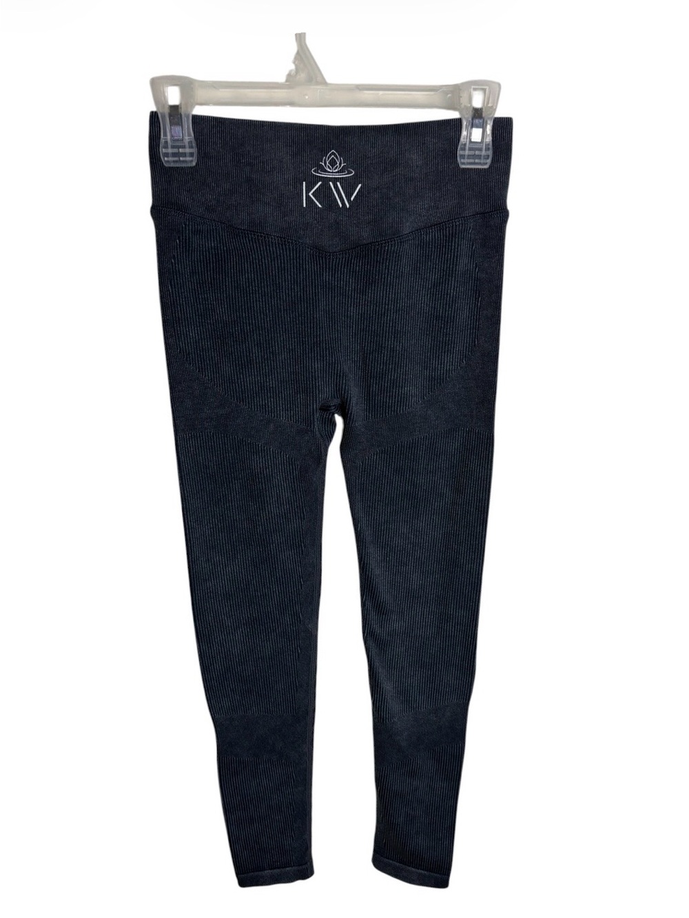 Kismet wear black nylon acid wash ribbed scrunch butt leggings size L